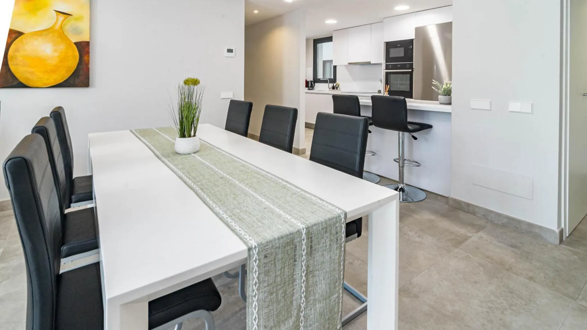 Inf42P - Modern City Apartment Near The Beach Estepona