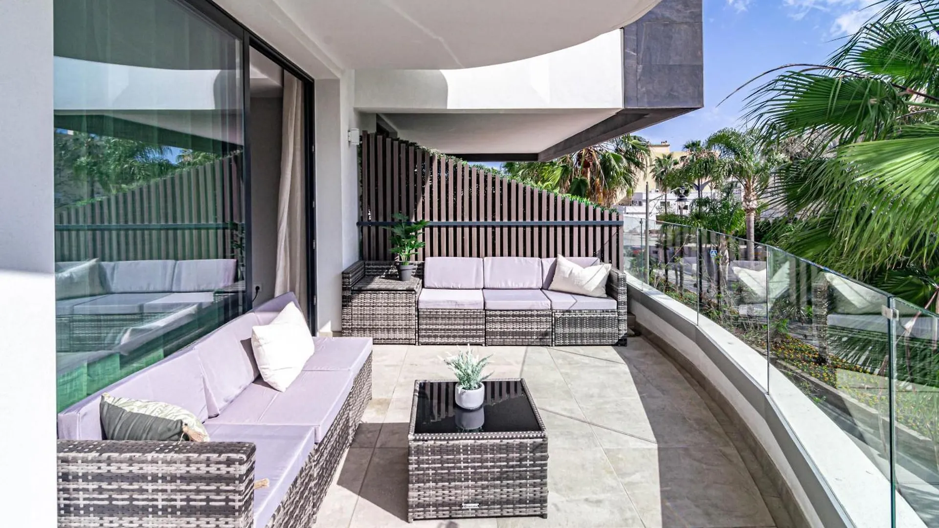 Inf42P - Modern City Apartment Near The Beach Estepona